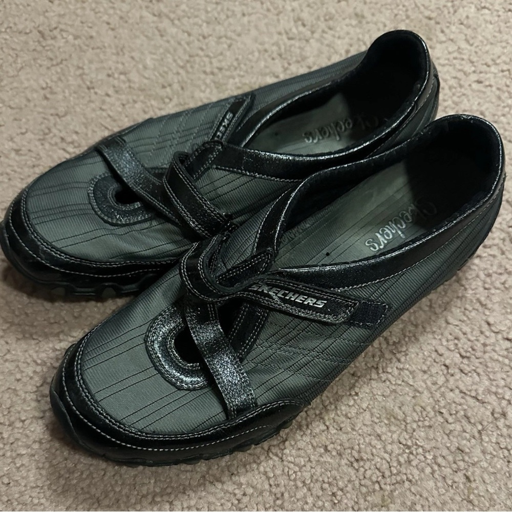 SKECHERS women Black Bikers Proposal leather athletic SHOES size 8 ankle straps